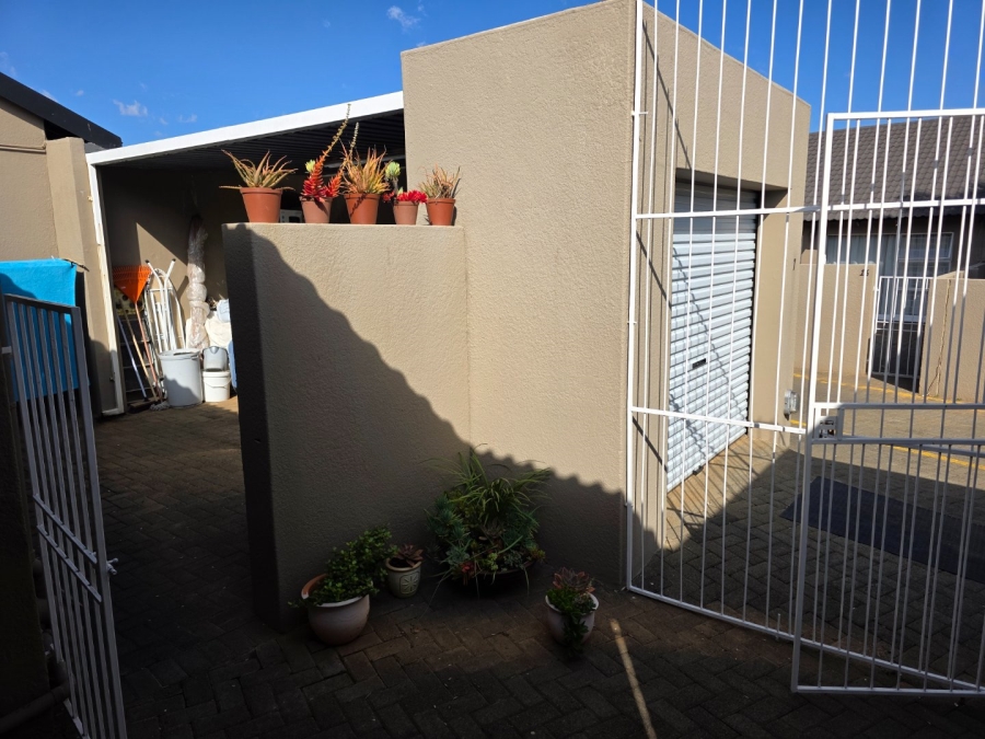 To Let 2 Bedroom Property for Rent in Heuwelsig Free State